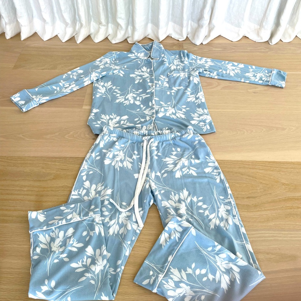 Splendid Two Piece Pajama Set